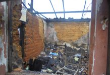 Incêndio em habitação desaloja casal