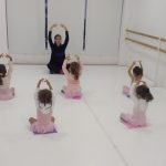 A Escola de Bailado, em Anadia, onde se aprende a dançar a partir de uma “caixa mágica”