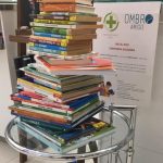 Campanha da “Ombro Amigo” e Farmácia Termal da Curia arrecadou dezenas de livros