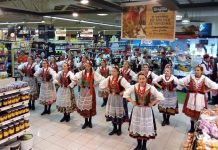 Folk de Cantanhede “passou” pelo Intermarché da Mealhada