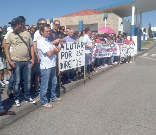 Funcionários da Mahle, em Murtede, reivindicam 25% de subsídio de turno