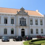 Mealhada encerra todos os serviços municipais