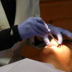 Website disponibiliza lista de clínicas dentárias para responder a casos urgentes