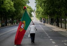 Homem que desfilou sozinho, na Avenida da Liberdade, nasceu no Hospital da Mealhada