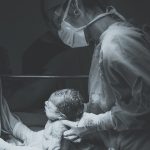 Workshops gratuitos sobre o parto durante a pandemia, amamentação ou choro do bebé
