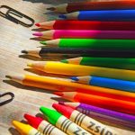 Procura de material escolar recua 15% em 2020