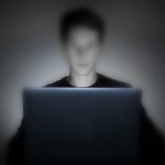 Detenção de suspeito dos crimes de pornografia de menores e abuso sexual de crianças