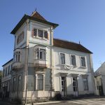 Câmara de Oliveira do Bairro recebe Palacete e Torreão de Bustos para iniciar obras