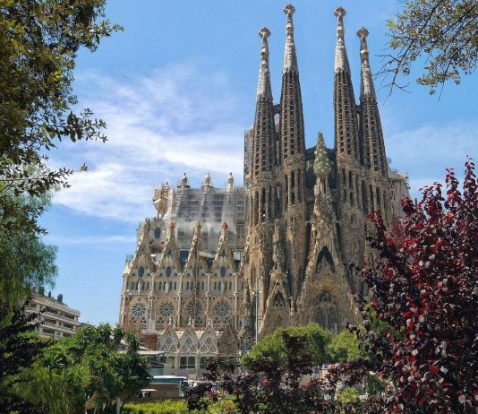 Grandes monumentos católicos ao redor do mundo