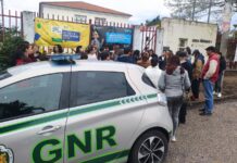 Pais da EB de Vilarinho do Bairro reúnem assinaturas para envio de documento à tutela
