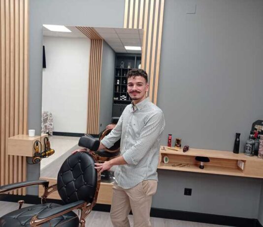 Jovem empreendedor abre barbearia Dumanel na Pampilhosa