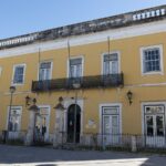 Assinada a consignação da obra de substituição das caixilharias no Tribunal da Mealhada