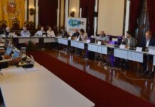 Autarcas da CIM Região de Coimbra apoiam aeroporto em Santarém