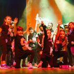 “Pequenos grandes artistas” brilharam no Cineteatro Messias com as Escolíadas Júnior