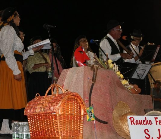 Rancho de Casal Comba promove reflexão sobre «25 de Abril Hoje! Que sentido?»