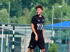 Mealhadense Gabriel Moreira em treino de observação na seleção nacional de Sub-15