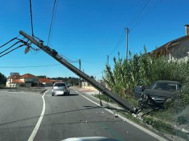 Despiste contra poste de iluminação na Mealhada