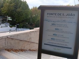 Acumulação de garrafões na Fonte de São João, em Luso, preocupa executivo